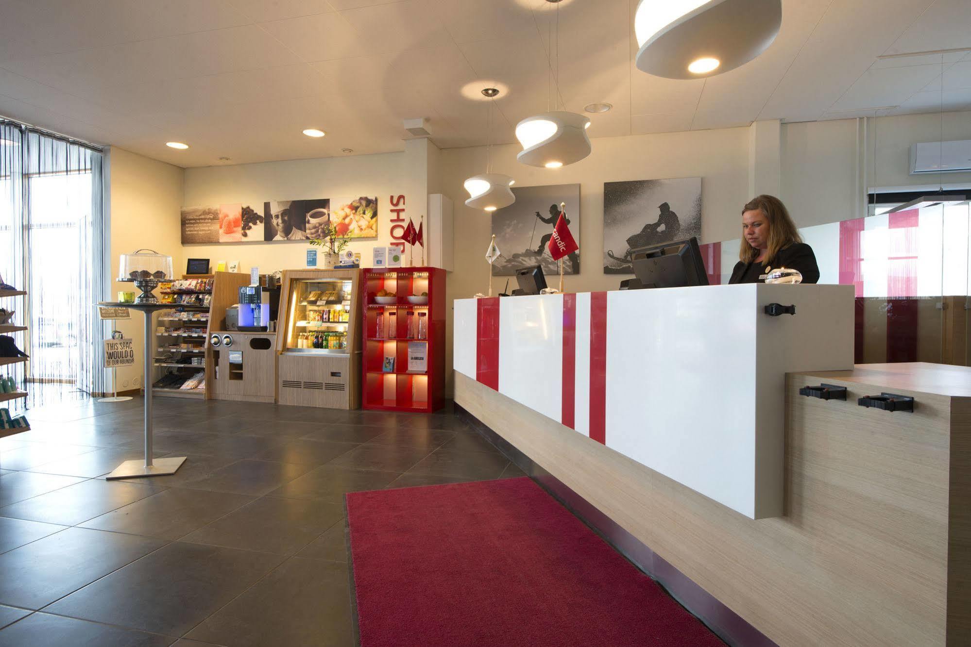 Scandic Oernskoeldsvik Kültér fotó